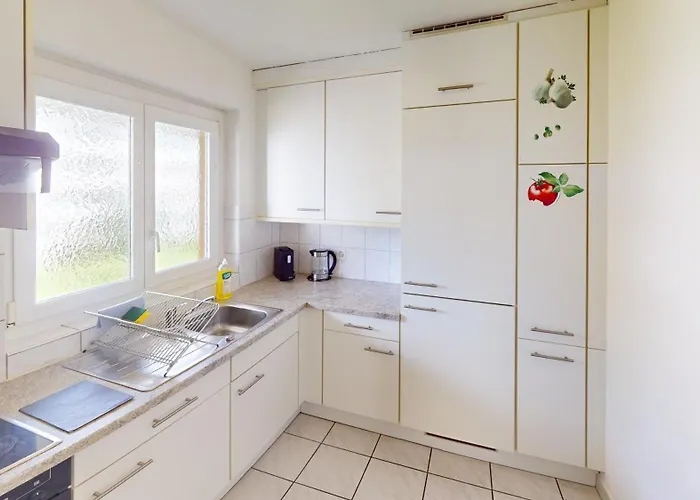 Cozy With Balcony In Apartament