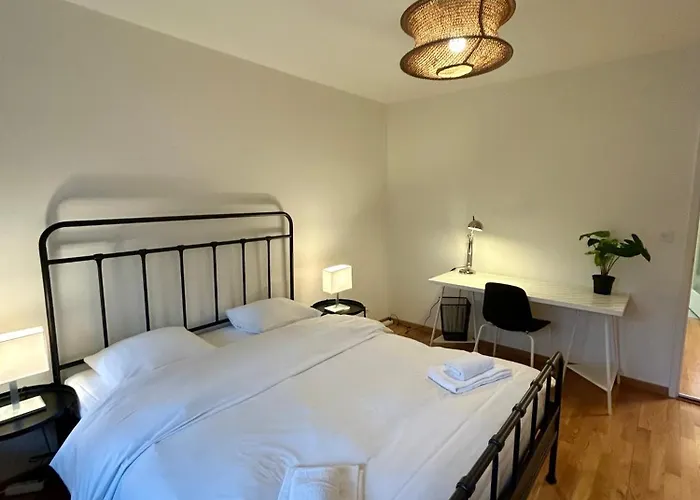 شقة Cozy With Balcony In زيورخ