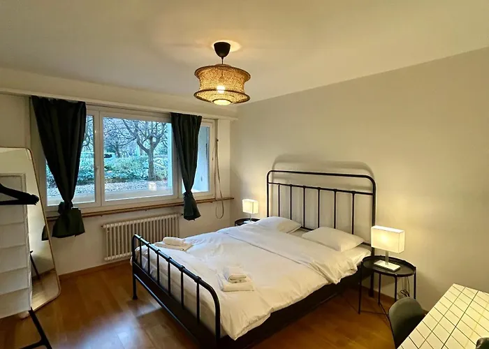 Cozy With Balcony In Lejlighed *