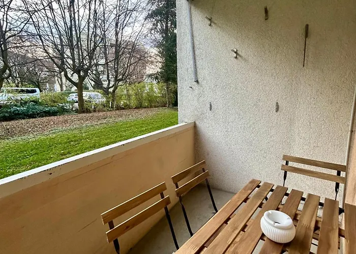 Cozy With Balcony In Lejlighed *