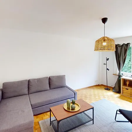아파트 Cozy With Balcony In 취리히